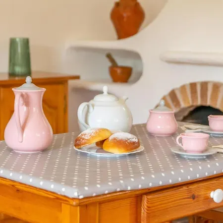 Casa Dina فيلة إيز ميركاذال