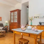 Casa Dina