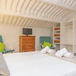 فيلة Casa Dina